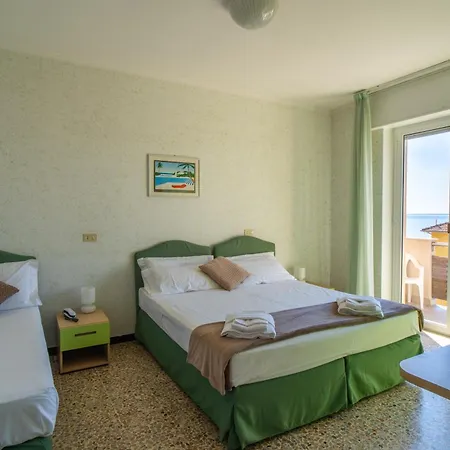 Corallo 3* Pietra Ligure